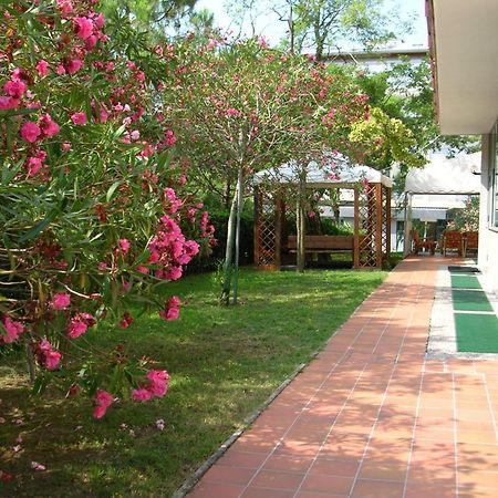 Hotel Eden Lignano Sabbiadoro Dış mekan fotoğraf