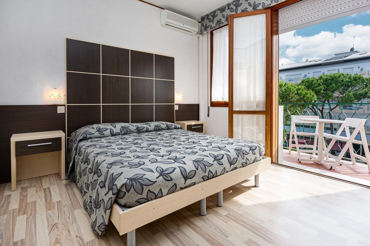 Hotel Eden Lignano Sabbiadoro Dış mekan fotoğraf